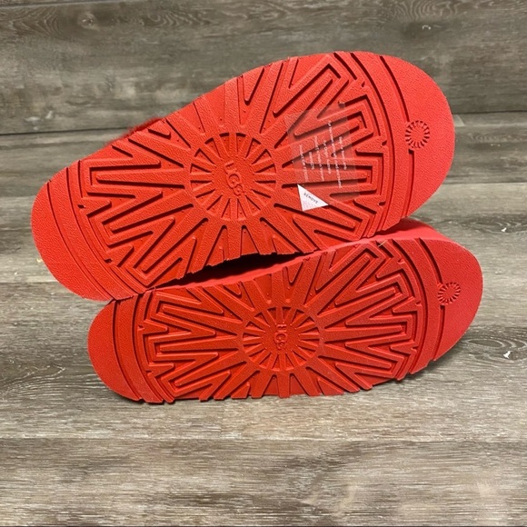 UGG | Funkette Slingback Slippers Ribbon Red Size 5 NEW - Picture 5 of 10